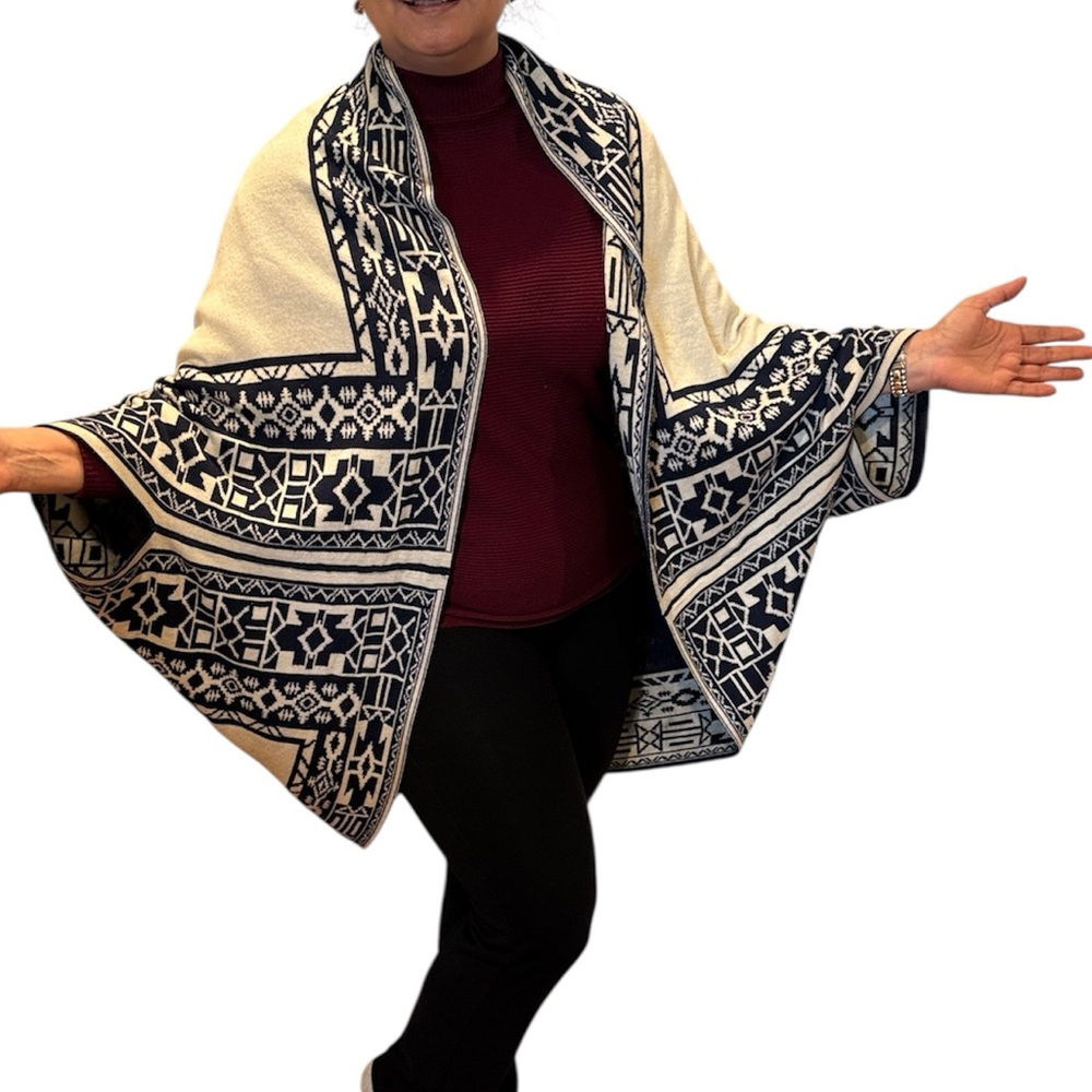 Women’s Southwestern Aztec Print Oversized Poncho Wrap Navy/Cream Reversible